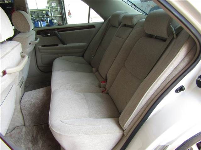 CROWN sedan