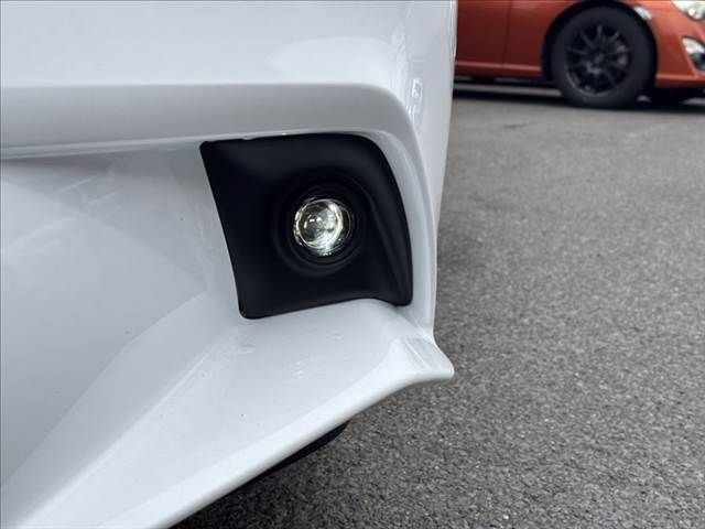 LEXUS IS300h