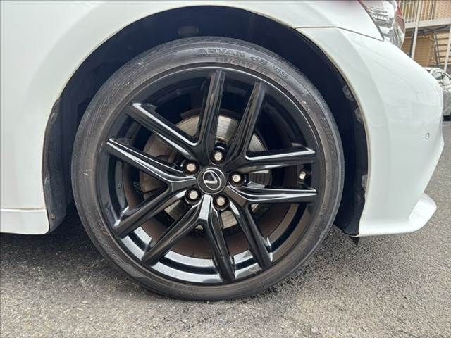 LEXUS IS300h