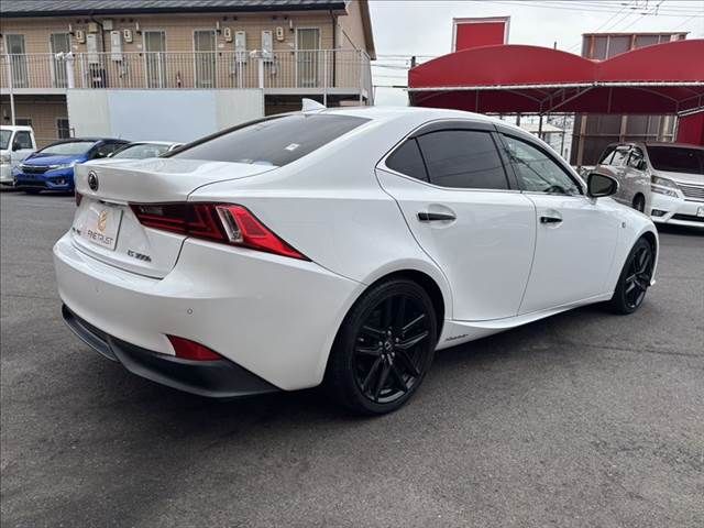 LEXUS IS300h