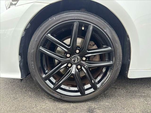 LEXUS IS300h