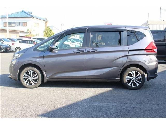 FREED HYBRID 4WD