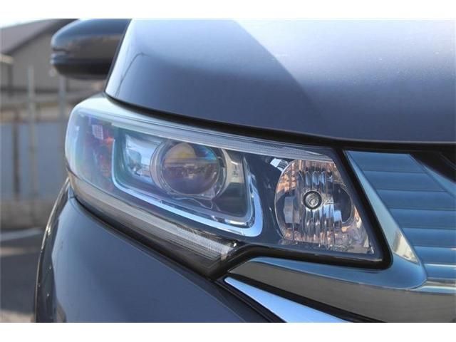 FREED HYBRID 4WD