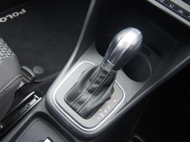 VOLKSWAGEN CROSS POLO