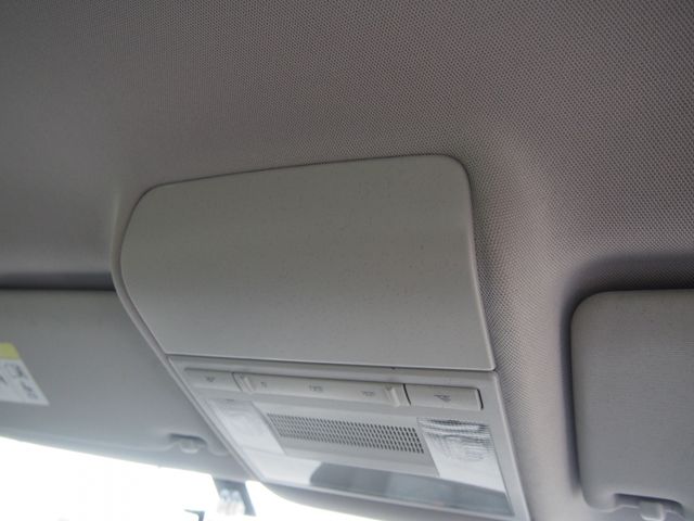 VOLKSWAGEN CROSS POLO
