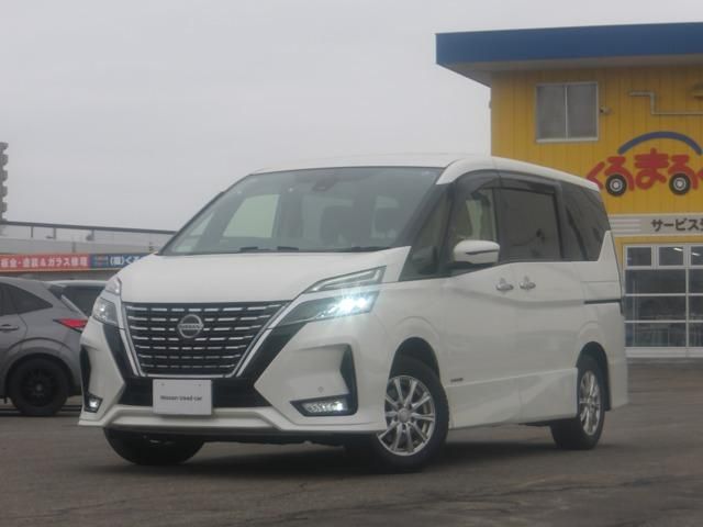 SERENA  S-HYBRID 4WD