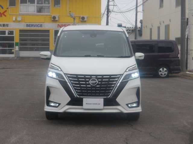 SERENA  S-HYBRID 4WD