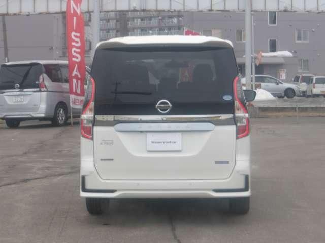 SERENA  S-HYBRID 4WD