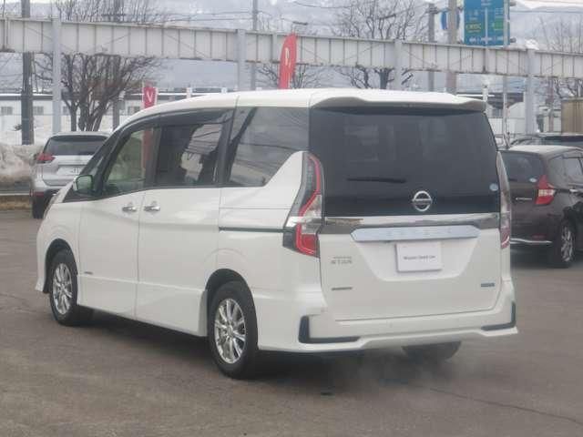 SERENA  S-HYBRID 4WD