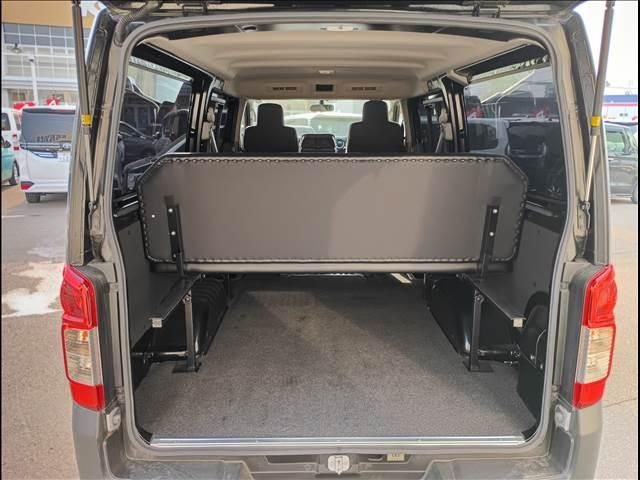 NV350 CARAVAN 4WD