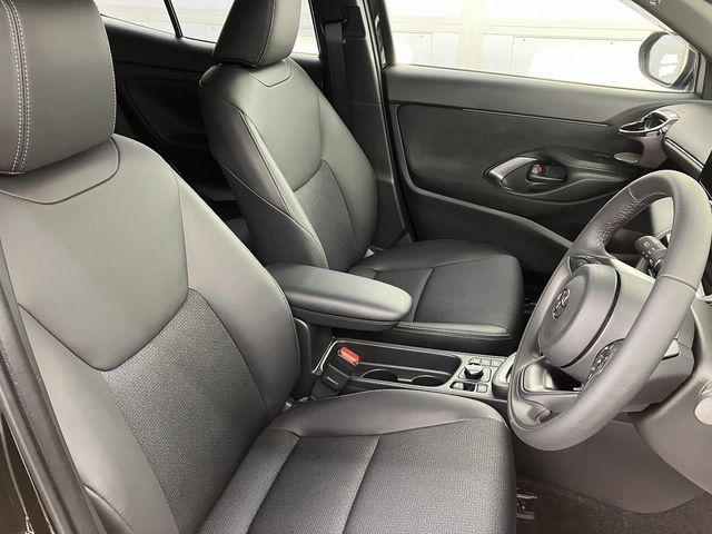 YARIS CROSS HYBRID