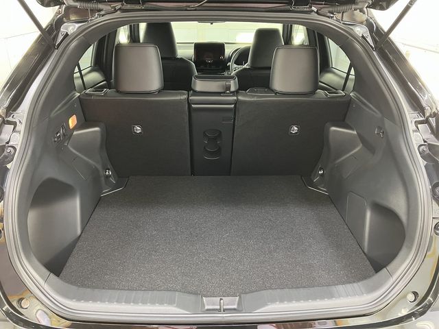 YARIS CROSS HYBRID
