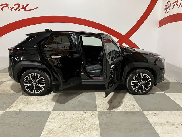 YARIS CROSS HYBRID