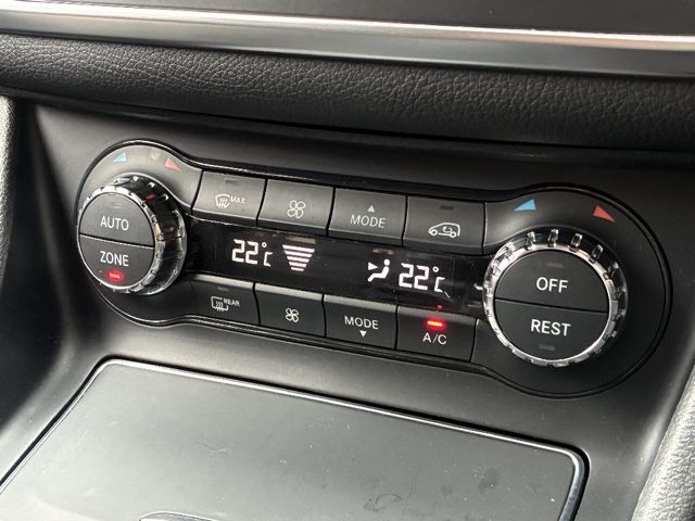 MERCEDES BENZ CLA Shooting Brake