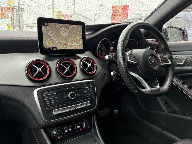 MERCEDES BENZ CLA Shooting Brake