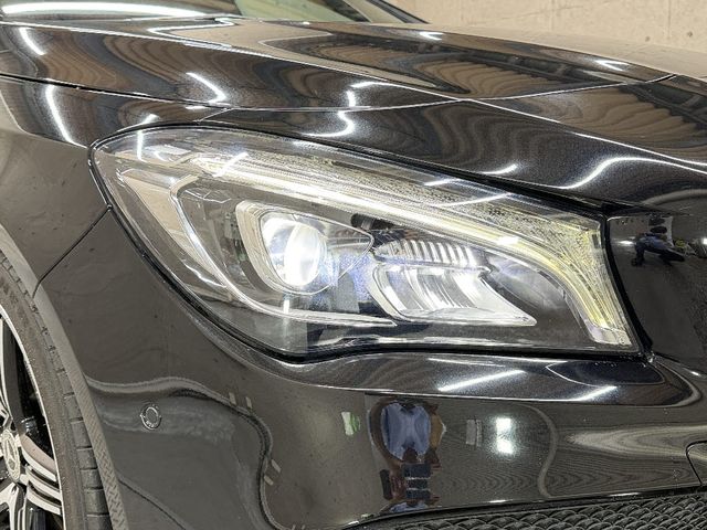 MERCEDES BENZ CLA Shooting Brake