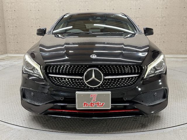 MERCEDES BENZ CLA Shooting Brake