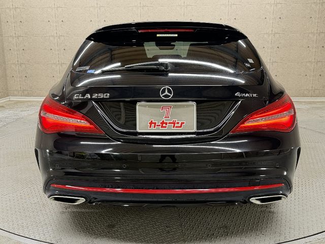 MERCEDES BENZ CLA Shooting Brake