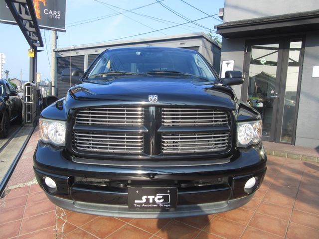 DODGE RAM pickup truck