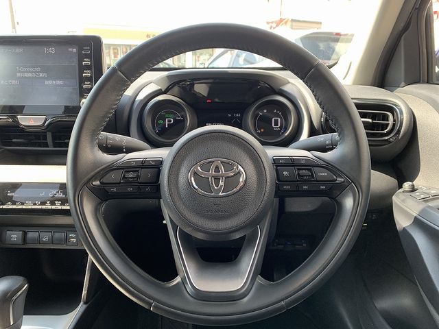 YARIS CROSS HYBRID