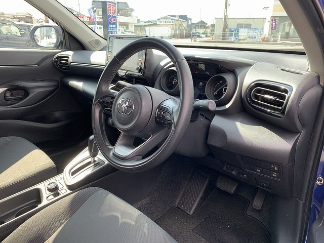 YARIS CROSS HYBRID