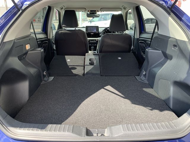 YARIS CROSS HYBRID