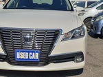 CROWN sedan
