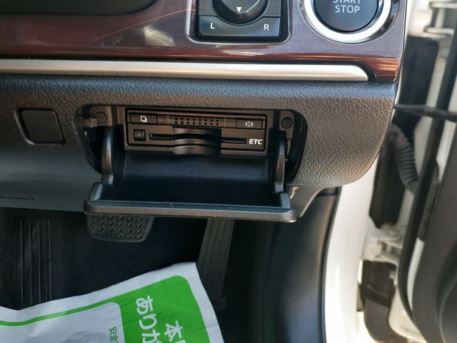 CROWN sedan