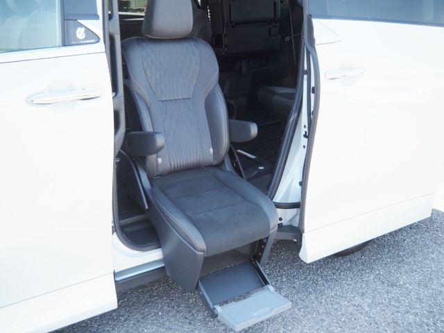 ALPHARD hybrid