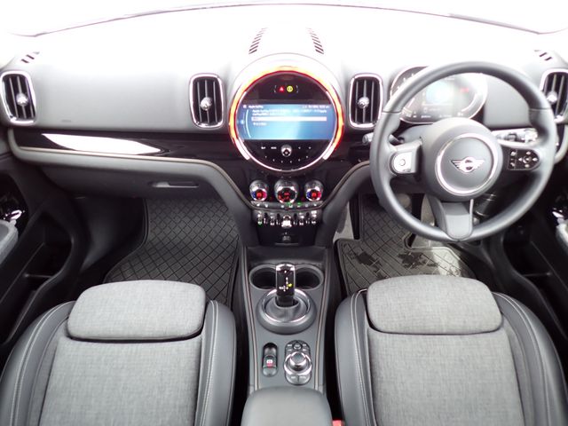 MINI COOPER D CROSSOVER