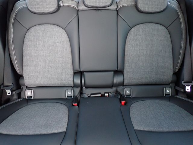 MINI COOPER D CROSSOVER