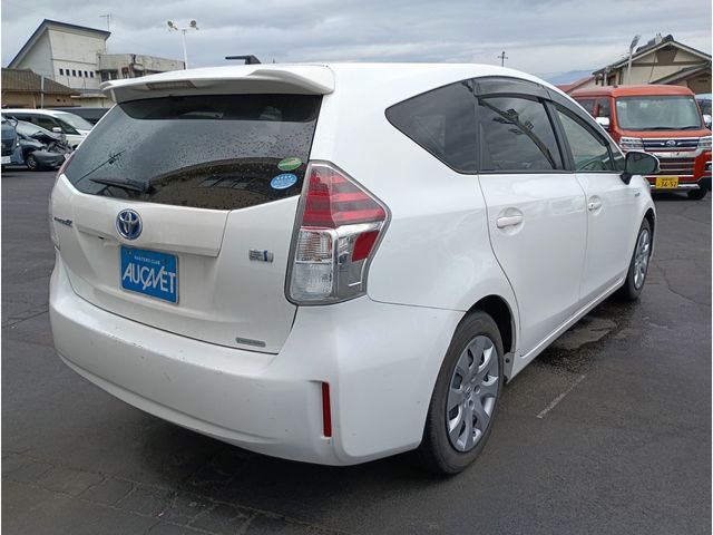PRIUS Alpha