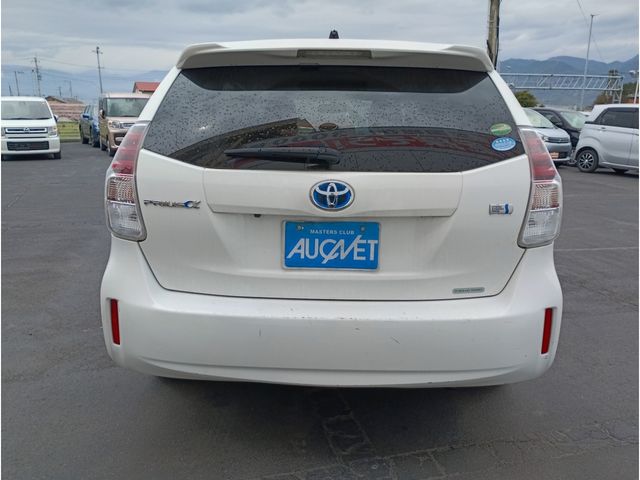 PRIUS Alpha