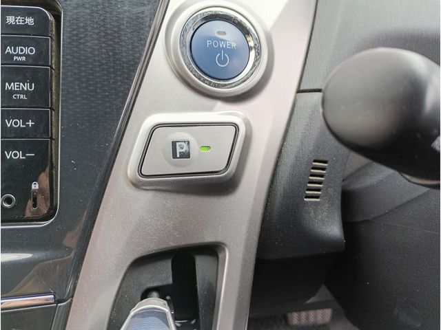 PRIUS Alpha