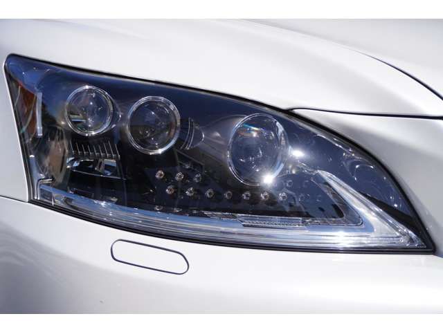 LEXUS LS460
