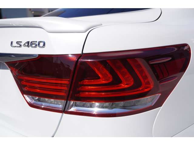 LEXUS LS460