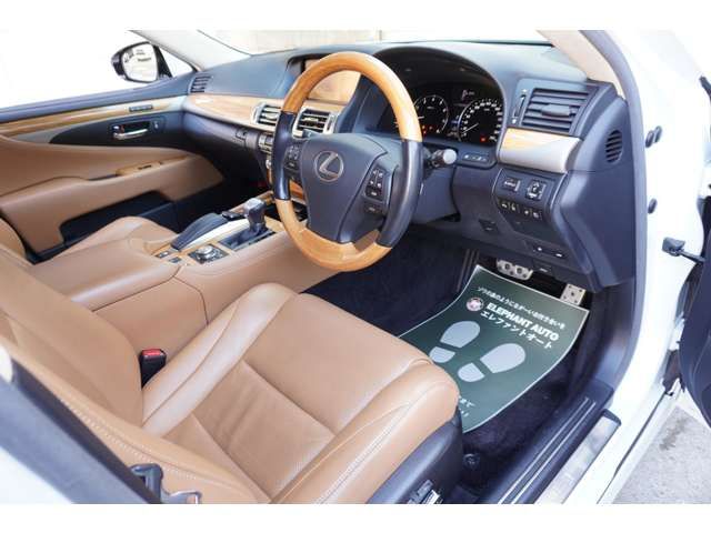 LEXUS LS460