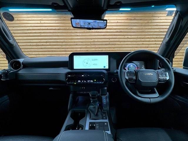 LANDCRUISER 250