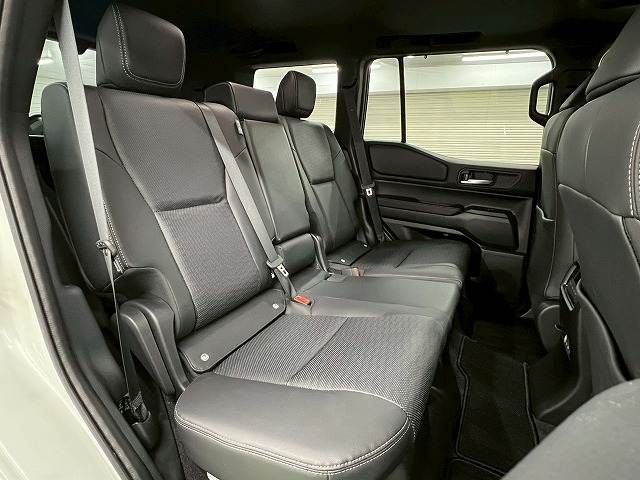 LANDCRUISER 250