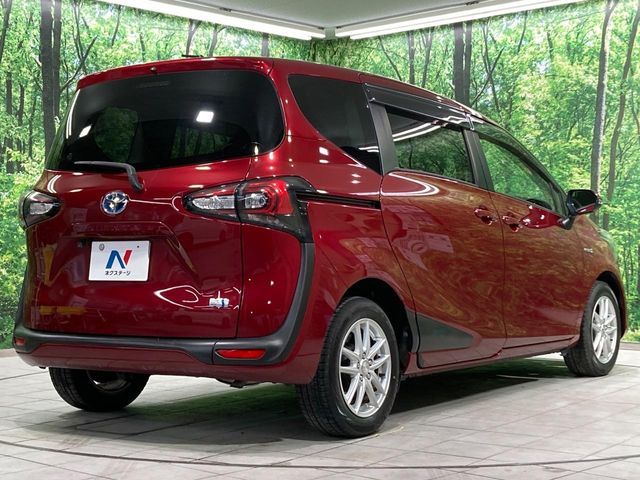 SIENTA HYBRID