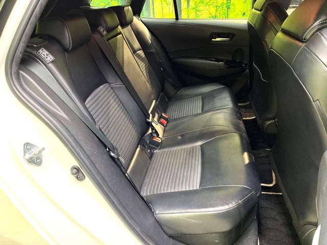 COROLLA TOURING HYBRID