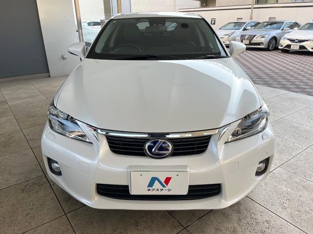 LEXUS CT200h