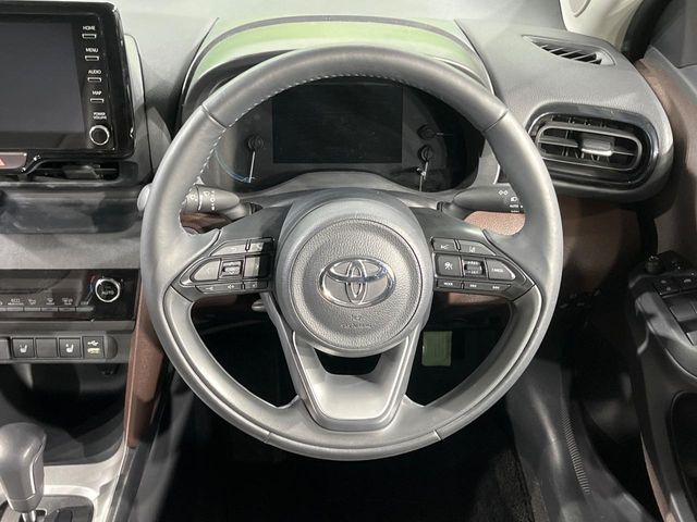YARIS CROSS HYBRID