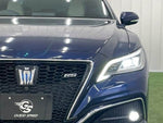 CROWN sedan hybrid