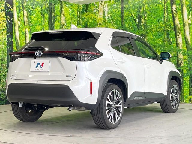 YARIS CROSS HYBRID