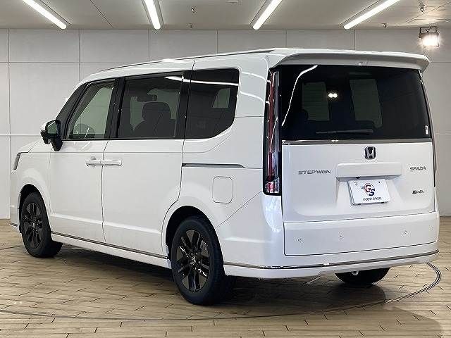STEPWAGON e:HEV SPADA