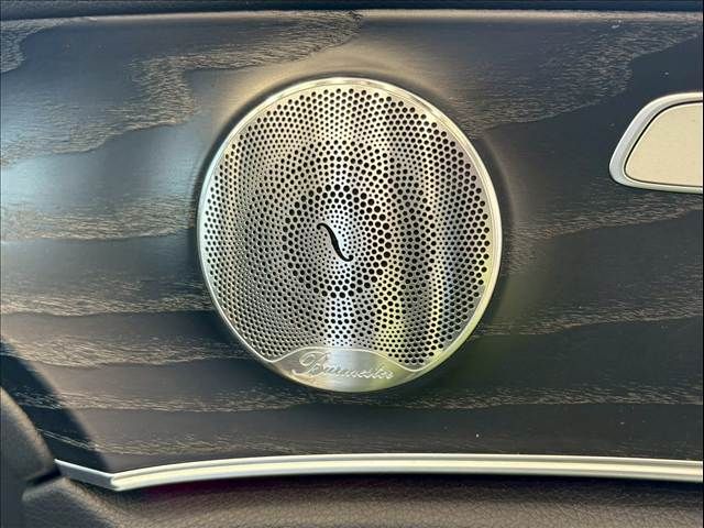 MERCEDES BENZ E class sedan
