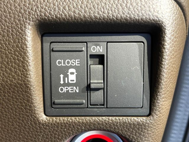 N BOX