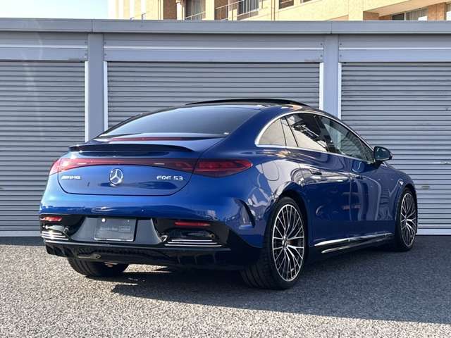 MERCEDES AMG EQE