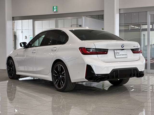 BMW 3 Series sedan